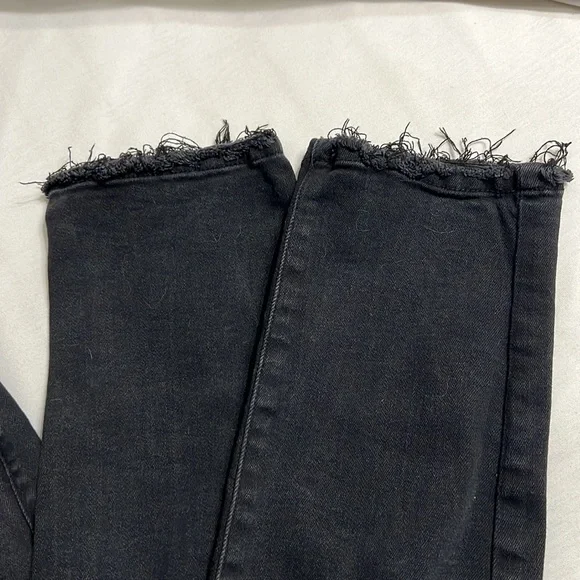 Black KanCan distressed skinny jeans - Picture 2 of 4